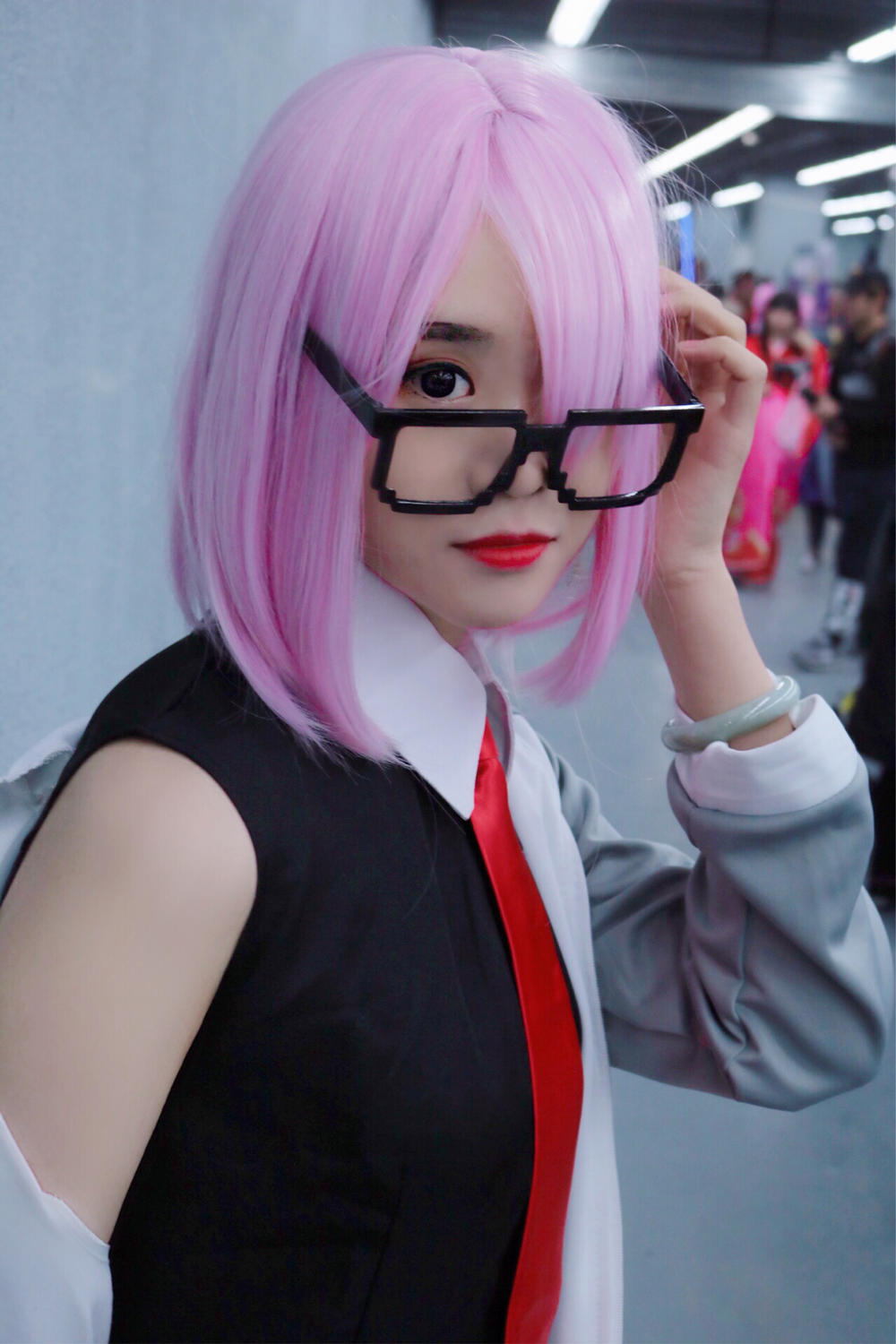 “体育直播”徐嘉曼搭档沈腾,出演《王牌对王牌》第三季宣传片女主(图2) 直播入口