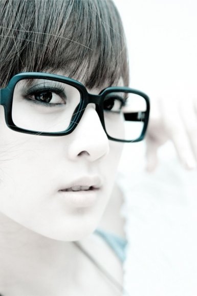 ‘篮球赛事’陈豪掷320万巴黎娶妻 陈茵媺腹部微隆孕味浓(图)